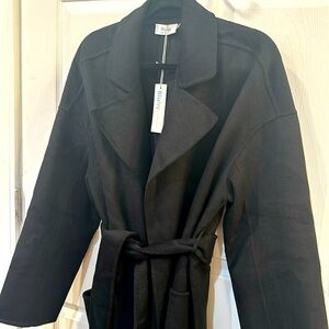 New NWT size large boutique Bluivy Black Women's Coat